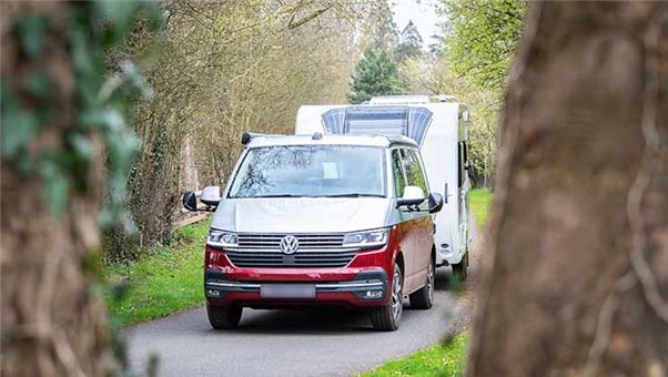 How to tow a caravan with a campervan