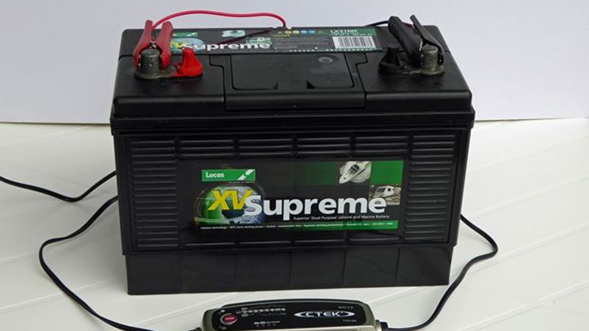 Leisure battery store charger