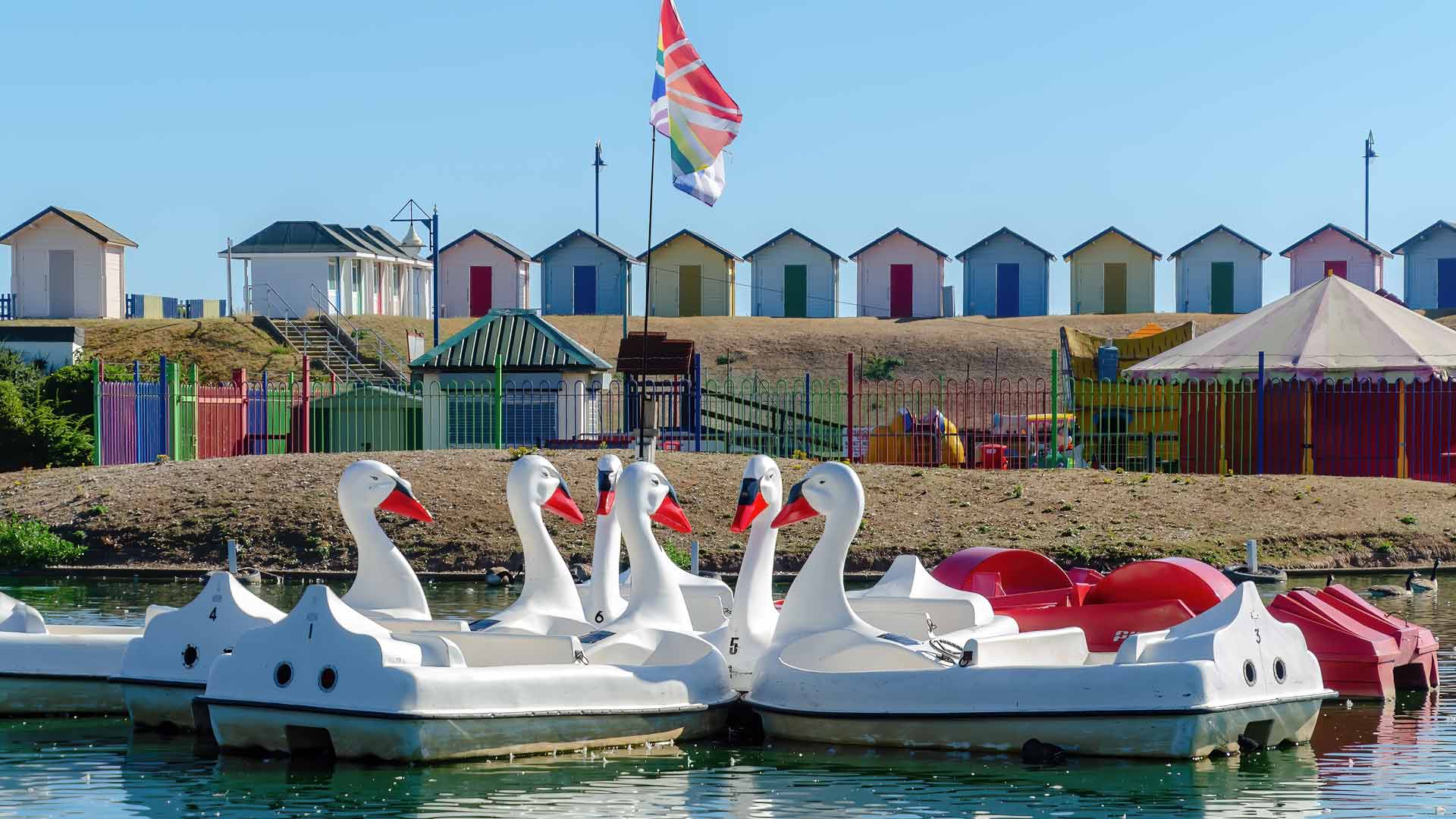 Queens Park boating lake in Mablethorpe 