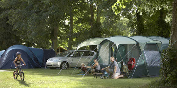 Camping Near London | London Campsites - The Camping and Caravanning Club